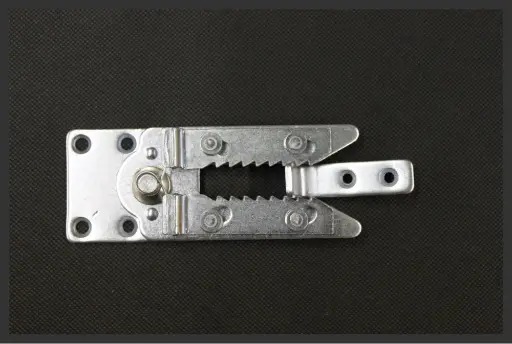 05-7055 - Metal Jaws and Metal Post