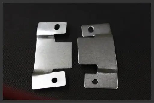  05-7050 - Reversible Sectional Connector 